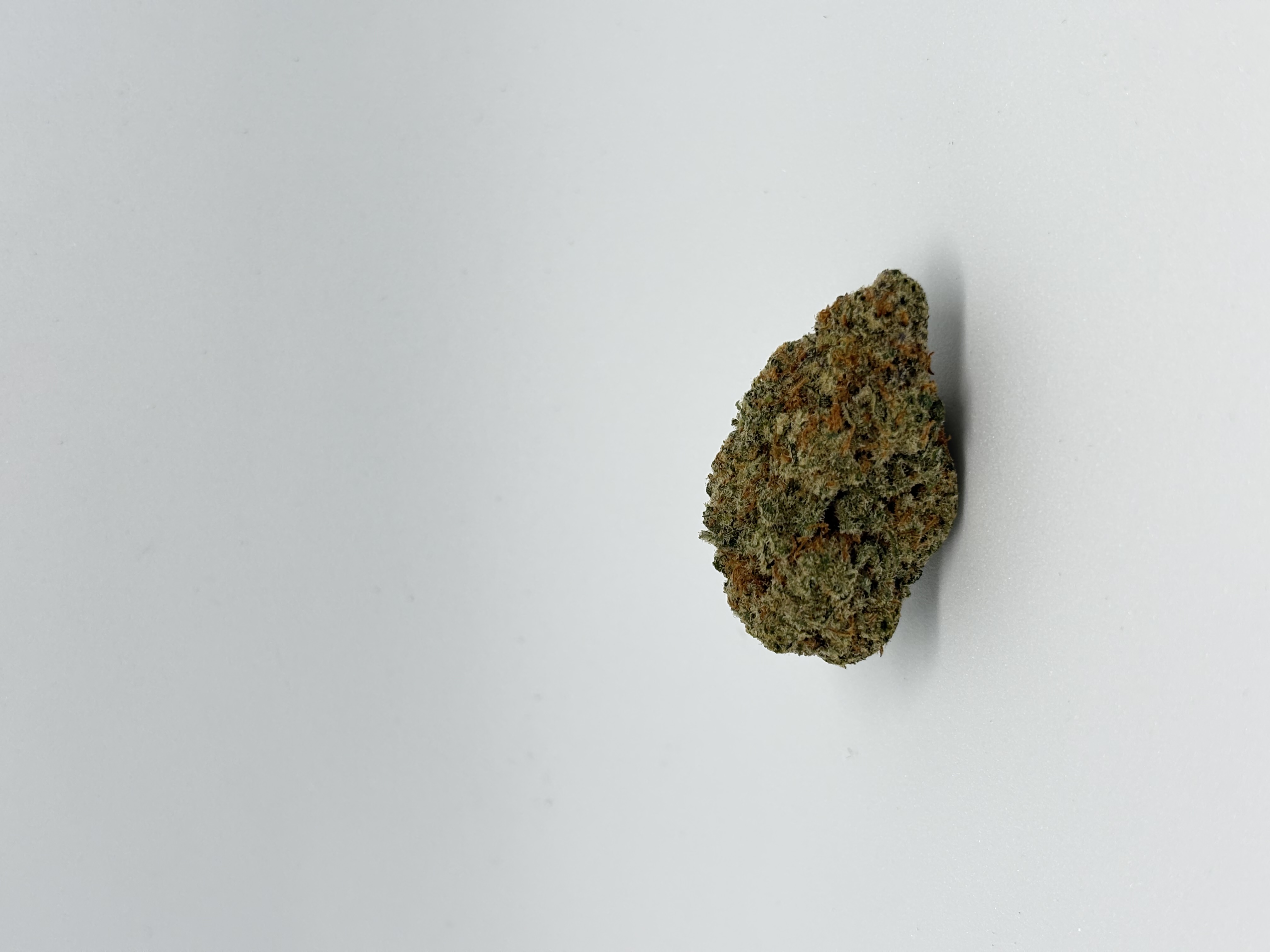 Cantourage MAC 1+ von Cantourage — Cannabisblüte